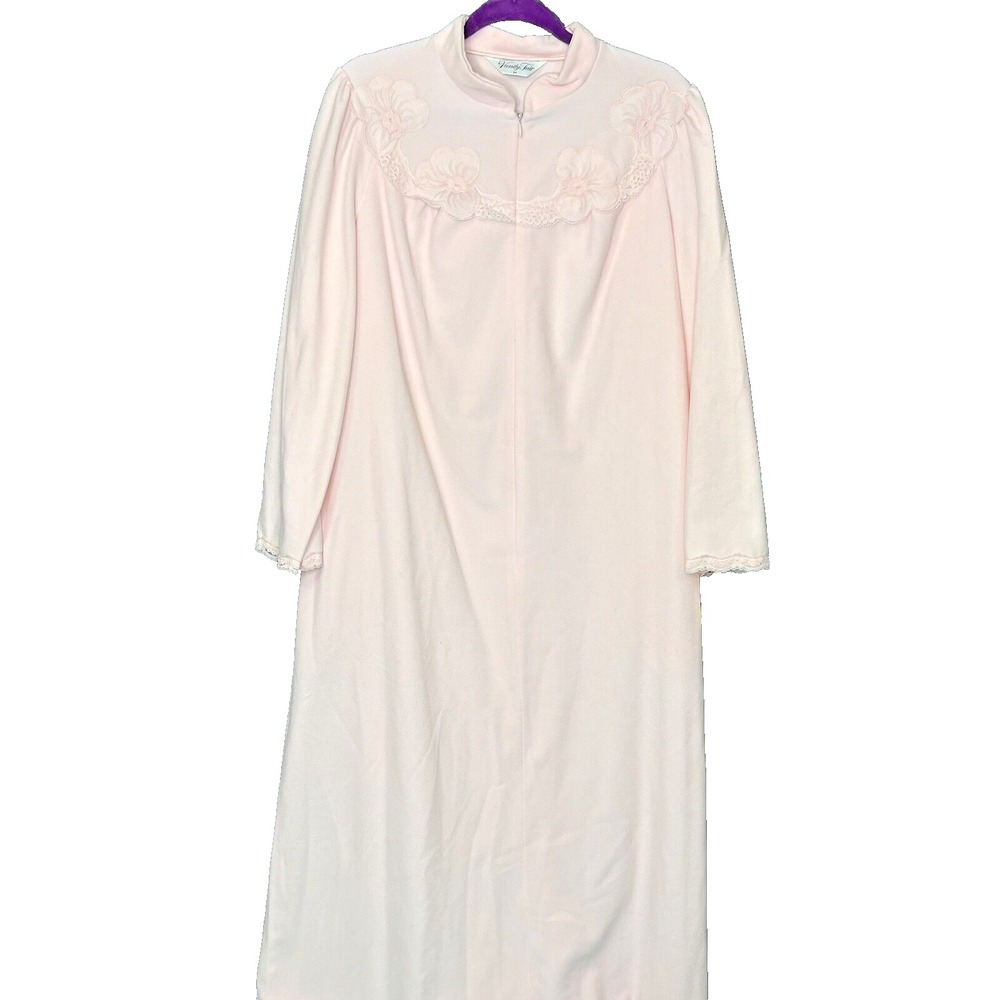 Vintage Vanity Fair Robe Medium Pink Long Full Length Zip Front 70s 80s NWT